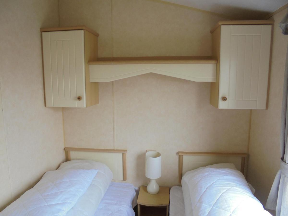 Coral Beach : The Richmond:- 6 Berth, Blow Heated Инголдмелс Экстерьер фото